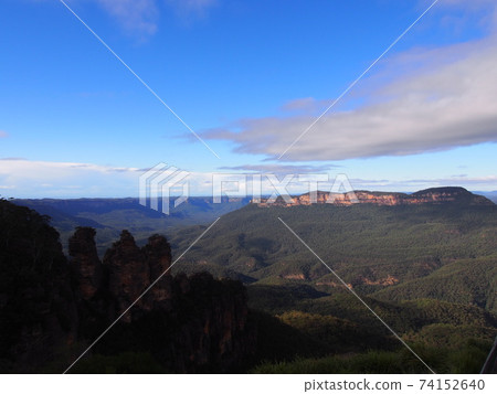 Blue Mountains 74152640