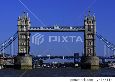 Tower Bridge in London, United Kingdom 74153118