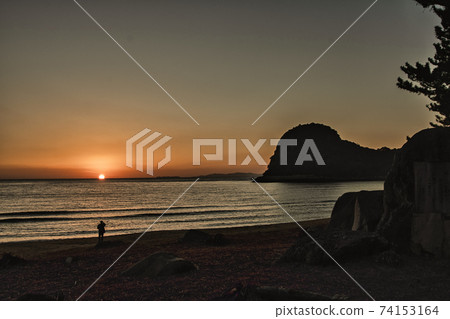 達摩日落海灘 74153164