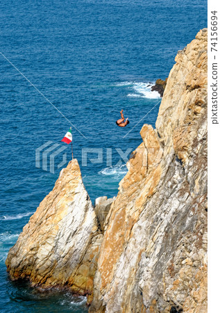 Cliff Divers jump at La Quebrada - Acapulco - Mexico 74156694