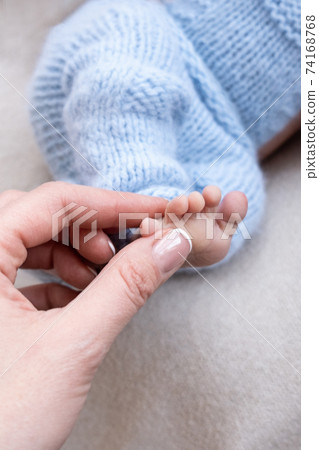 Newborn 74168768