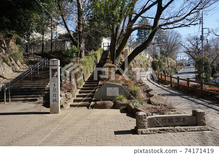2月調布826國分寺懸崖線(金大寺通/ Tamoninzaka) 2月調布826國分寺懸崖線(金大寺通/ Tamoninzaka) 74171419