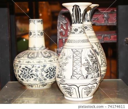 Ceramic products Ceramic products 74174611