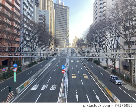 首都高的入口 74176095