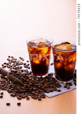 Iced coffee and coffee beans Iced coffee and coffee beans 74176419