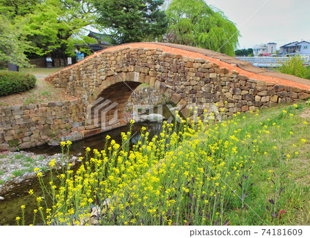 Spring of Mannyeongyo Bridge in Yeongsan, Changnyeong, Gyeongnam, South Korea, Asia 74181609