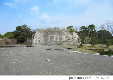 Ako Castle Ruins Tower and Display Board / Ako City, Hyogo Prefecture Ako Castle Ruins Tower and Display Board / Ako City, Hyogo Prefecture 74182230
