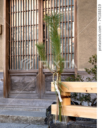 Kadomatsu decoration, Tokyo 74188819
