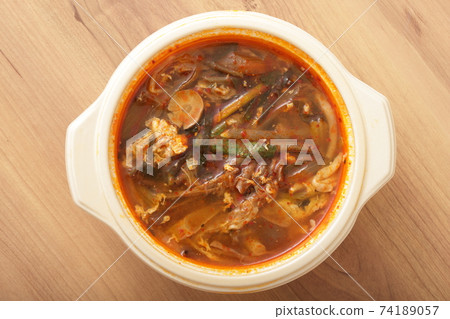 Yukkejang soup 74189057
