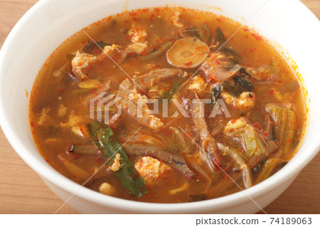 Yukkejang soup 74189063
