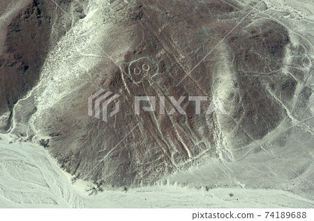 Nazca's landmark astronaut 74189688