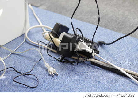 電源插座 74194358