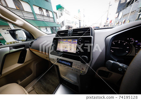 Car navigation 74195128