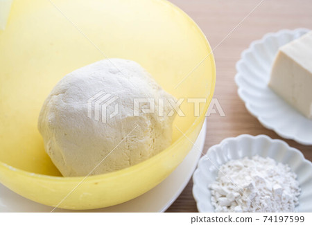 白豆腐拌豆腐 白豆腐拌豆腐 74197599