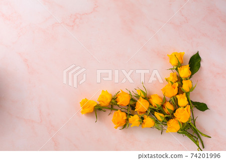 Frame of bouquet of yellow roses 74201996