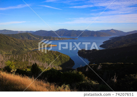 Endeavour Inlet, bay in the Queen Charlotte Sound. Endeavour Inlet, bay in the Queen Charlotte Sound. 74207651