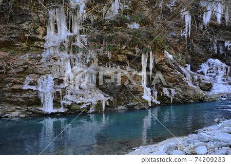 February Chichibu 163 Misotsuchi icicle February Chichibu 163 Misotsuchi icicle 74209283