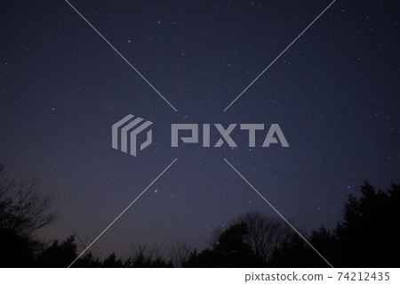 《Okayama Prefecture》 Night sky seen from Ibarashi Hoshizora Park 74212435