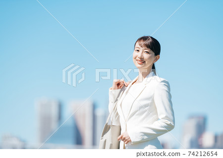 Business person outdoor 74212654