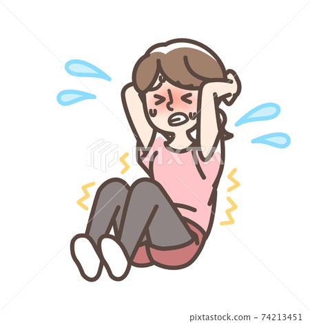 一個女人拼命做仰臥起坐 74213451