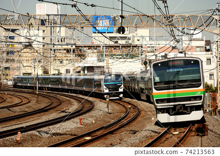 E231 series train going on the Yokosuka line E231 series train going on the Yokosuka line 74213563