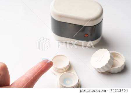 Contact lens preparation Contact lens preparation 74213704