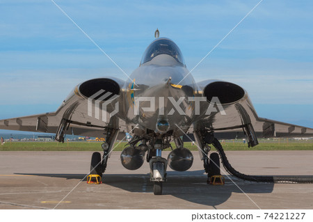 瑞典空軍Saab J35 Draken 74221227