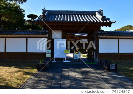 Sadowara Castle 30 74224847