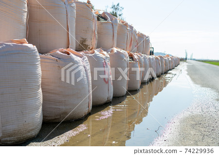 Flexible container bag for sediment-related disasters Flexible container at construction site Flexible container bag for sediment-related disasters Flexible container at construction site 74229936