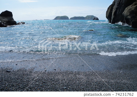在新島海岸媽媽 在新島海岸媽媽 74231762