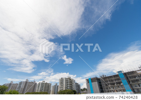 大廈新建築 74240428