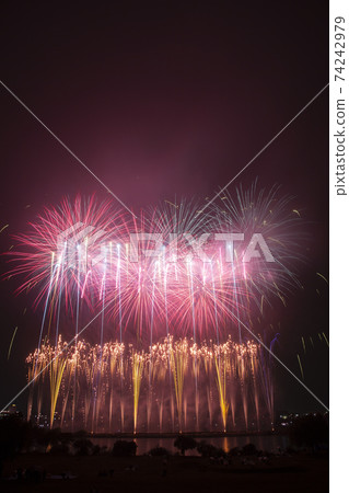 東京]葛飾花火大會-照片素材（圖片） [74242979] - PIXTA圖庫