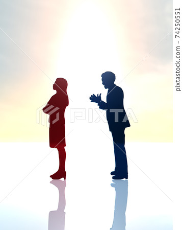 熱情地與生氣的女人說話並轉向背面CG插圖的男人的身影 熱情地與生氣的女人說話並轉向背面CG插圖的男人的身影 74250551
