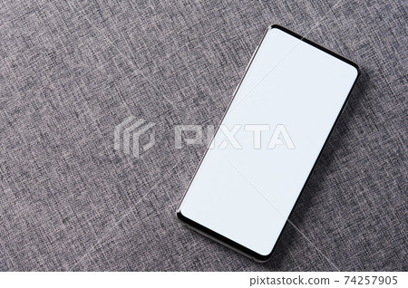 White screen on smartphone White screen on smartphone 74257905