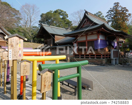 Safe growth of Nishioka Jingu "Five-colored torii" (Uto City, Kumamoto Prefecture) 74258883