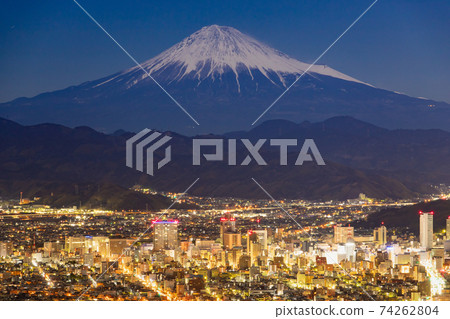 Night view of Shizuoka city Mt. Fuji seen from Chosuniwa 74262804
