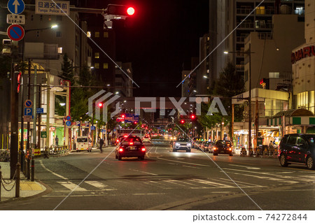 Komonji-dori at night [Kitakyushu City, Fukuoka Prefecture] 74272844