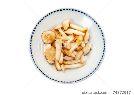 黃油炒白山毛櫸蘑菇 74272917