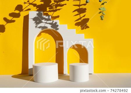 Minimal product display 74278492