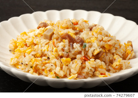 Fried rice  74279607