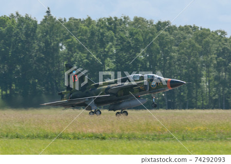 瑞典空軍為Sk37升空服役 瑞典空軍為Sk37升空服役 74292093