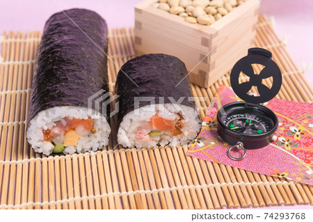 [Setsubun image: seafood ehomaki and compass] 74293768