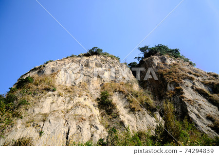 Landscape of two overlapping cliffs Landscape of two overlapping cliffs 74294839
