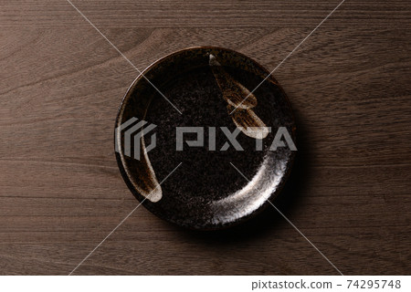 從鳥瞰的黑色日本板 74295748