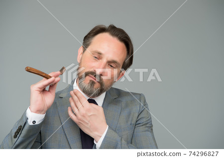 Man shaving straight razor grooming beard, skillful barber concept Man shaving straight razor grooming beard, skillful barber concept 74296827