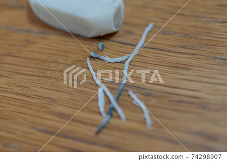 Eraser residue 74298907
