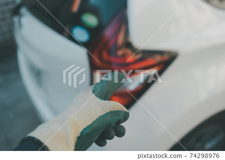 乘用車檢查尾燈 74298976