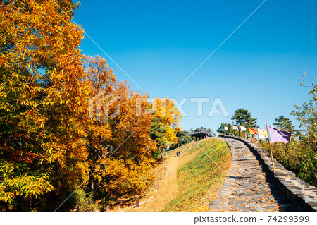 Miryang Eupseong Fortress with autumn maple in Miryang, Korea Miryang Eupseong Fortress with autumn maple in Miryang, Korea 74299399