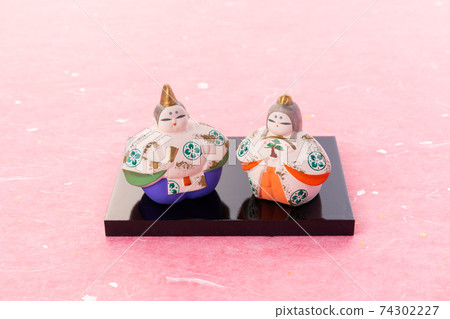 A doll A doll 74302227