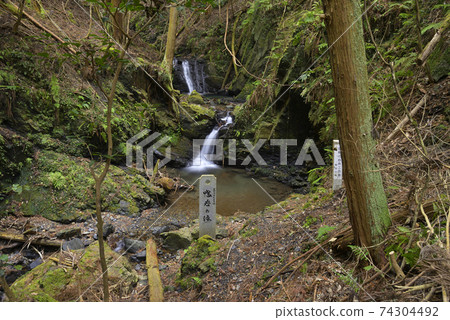 Kamotani Waterfall (Nashima Takatsuka, Joyo City, Kyoto Prefecture) 74304492